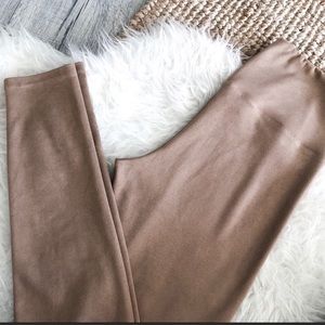 Wilfred free - Daria faux suede leggings 🔥